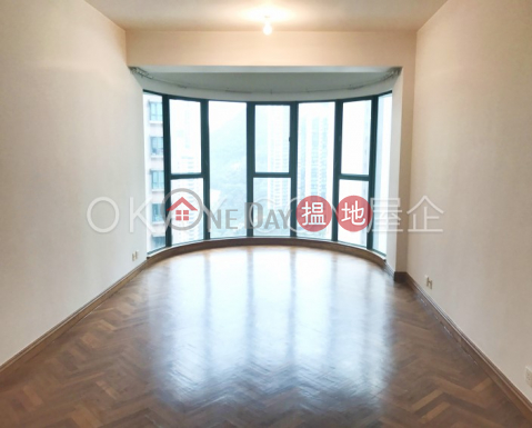 Nicely kept 2 bedroom in Mid-levels Central | For Sale | Hillsborough Court 曉峰閣 _0