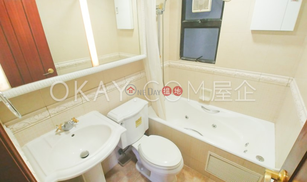 HK$ 1,850萬殷樺花園-西區3房2廁,連車位殷樺花園出售單位