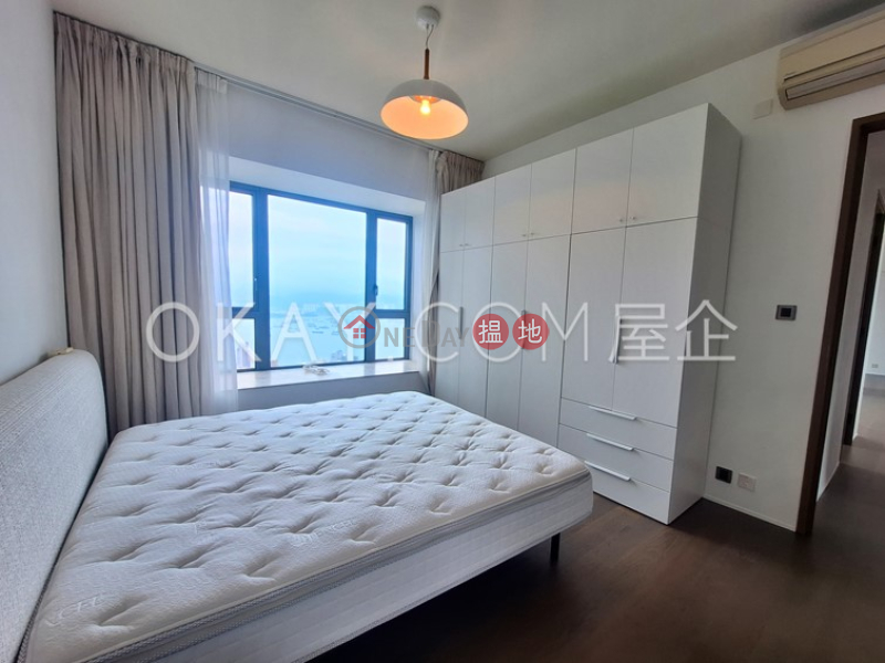 Rare 3 bedroom on high floor with balcony & parking | Rental | Azura 蔚然 Rental Listings