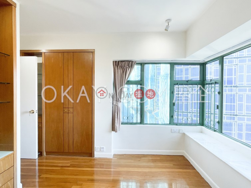 HK$ 43,000/ month, Robinson Place | Western District | Lovely 3 bedroom with harbour views | Rental