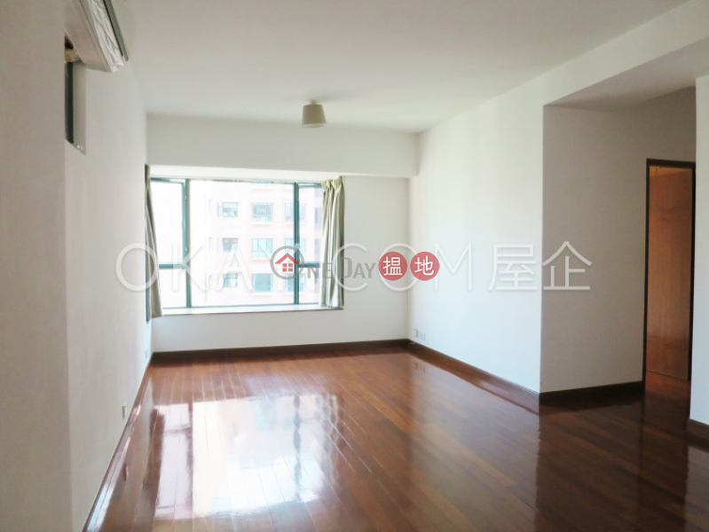 Nicely kept 2 bedroom on high floor | Rental | Hillsborough Court 曉峰閣 Rental Listings