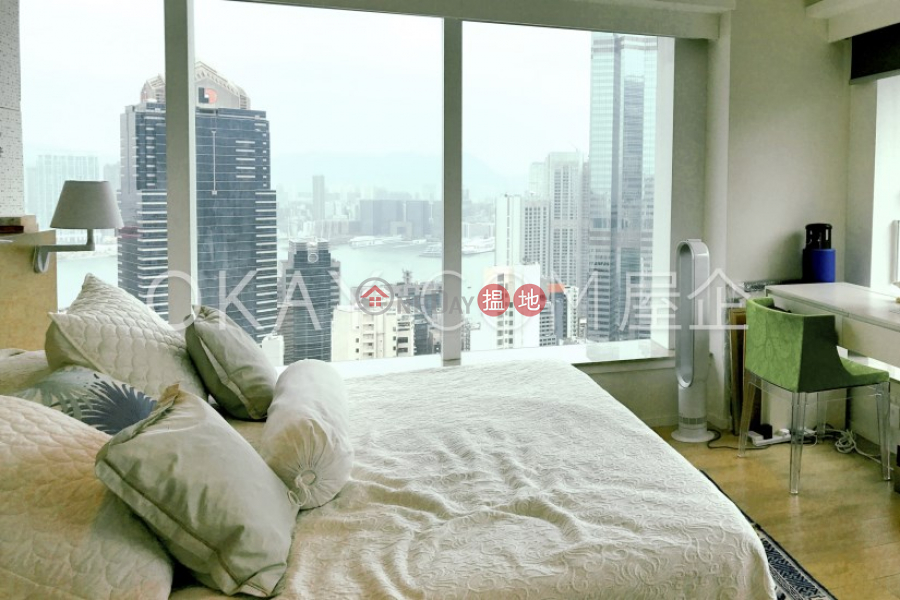 HK$ 98,000/ month, Casa Bella, Central District, Exquisite penthouse with harbour views & rooftop | Rental