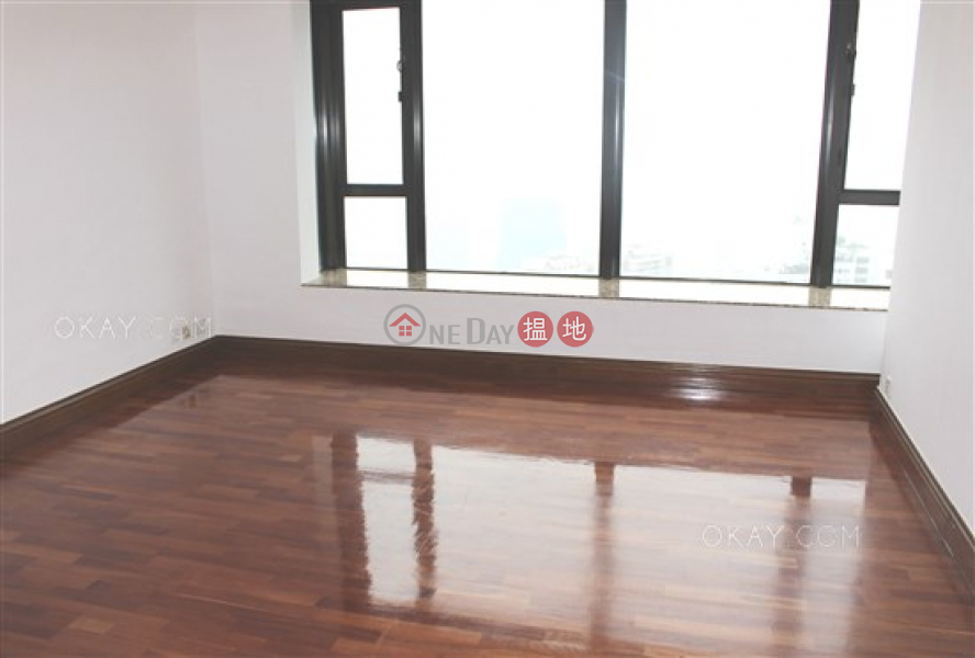 HK$ 128,000/ month Aigburth | Central District | Unique 3 bed on high floor with harbour views & balcony | Rental