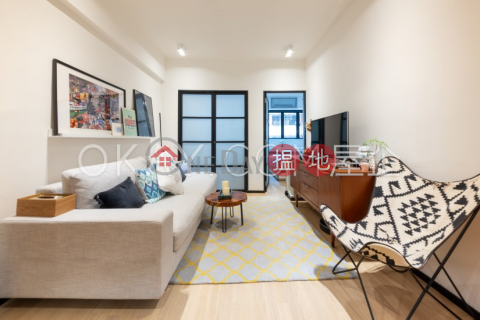 Nicely kept 2 bedroom in Sai Ying Pun | For Sale | Sze Yap Building 四邑大廈 _0