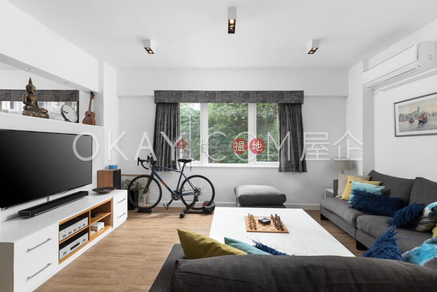 Stylish 3 bedroom on high floor with rooftop & parking | For Sale | Honour Garden 安荔苑 Sales Listings
