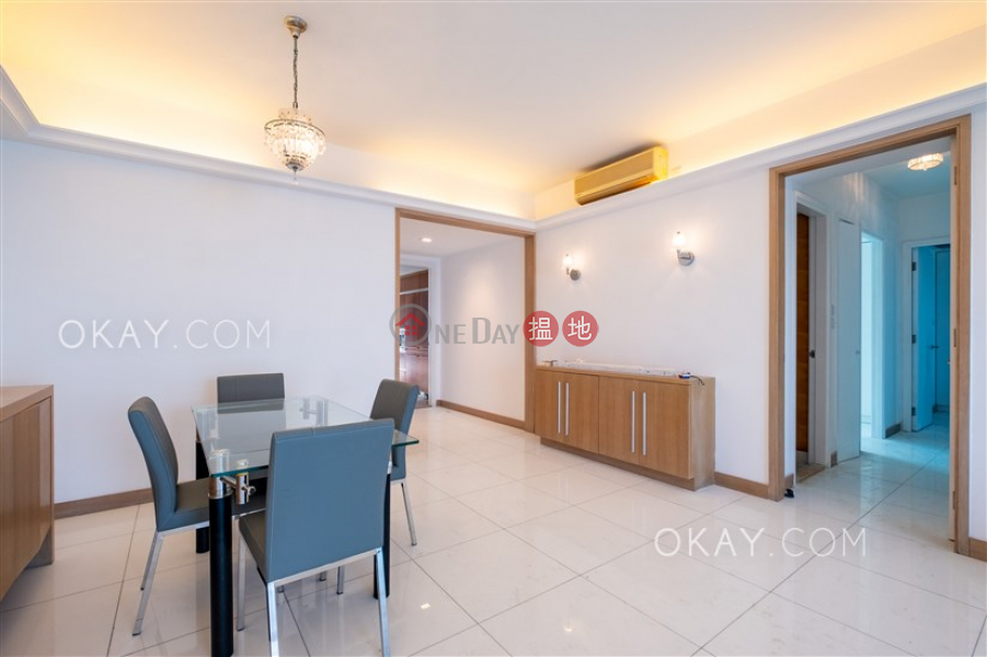 HK$ 73,000/ month | Phase 1 Residence Bel-Air | Southern District, Beautiful 3 bedroom with balcony & parking | Rental