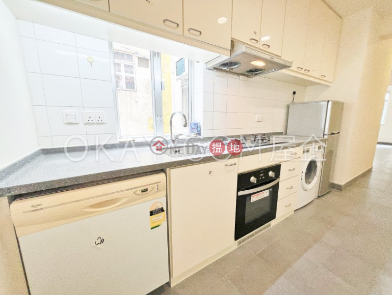 Tasteful 1 bedroom with rooftop | Rental, 14 Sik On Street 適安街14號 Rental Listings | Wan Chai District (OKAY-R44970)