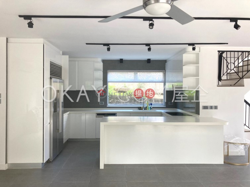 Nicely kept house with rooftop, balcony | For Sale | No. 1A Pan Long Wan 檳榔灣1A號 Sales Listings