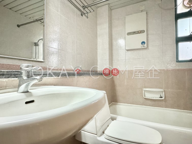 HK$ 16.5M | Prosperous Height | Western District | Nicely kept 3 bedroom with terrace | For Sale