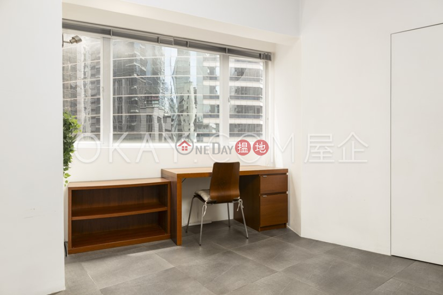 HK$ 12M, Kai Fung Mansion (Building) | Western District, Lovely 1 bedroom on high floor | For Sale