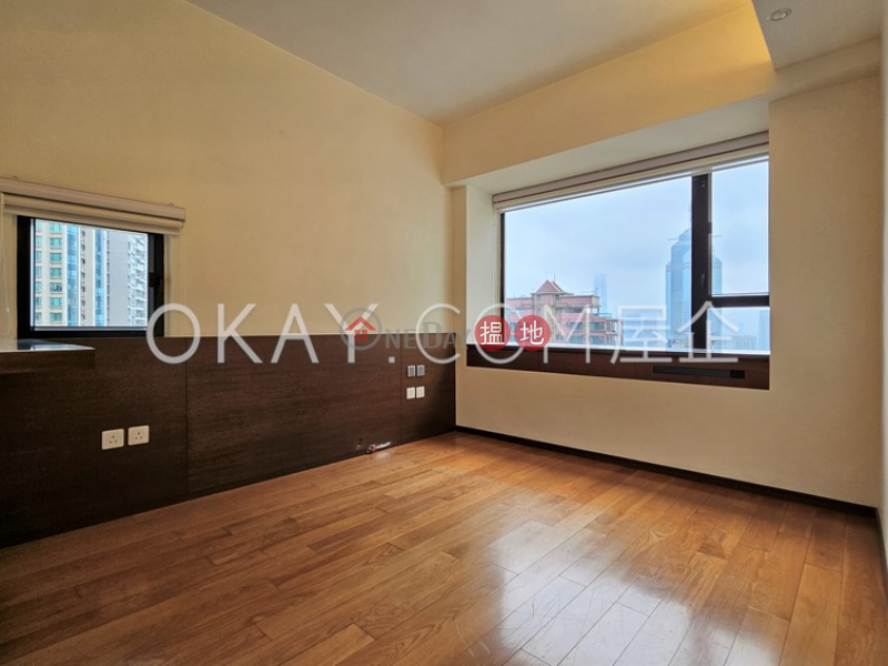 HK$ 12.5M, Floral Tower | Western District, Luxurious 2 bedroom on high floor with sea views | For Sale