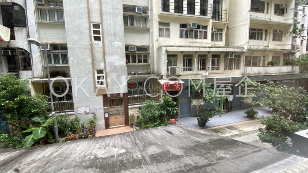 HK$ 31,000/ month | 5-7 Prince\'s Terrace, Western District Nicely kept 1 bedroom in Mid-levels West | Rental
