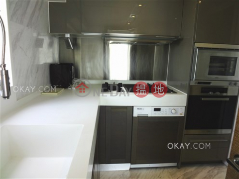 Lovely 4 bedroom on high floor with sea views & balcony | Rental | Centrestage 聚賢居 _0