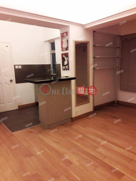 HK$ 16,500/ month, Yee Fung Building | Wan Chai District, Yee Fung Building | Low Floor Flat for Rent