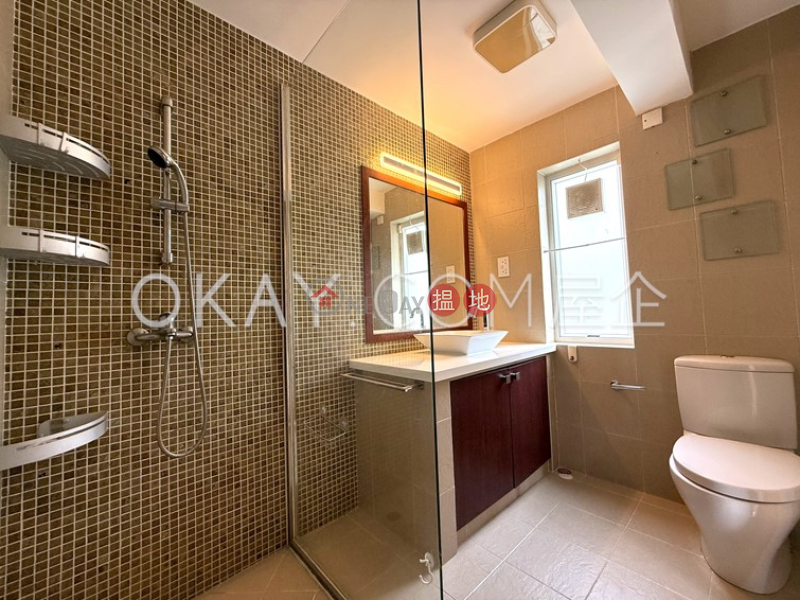 HK$ 18.5M, 48 Sheung Sze Wan Village Sai Kung | Nicely kept house with sea views, balcony | For Sale