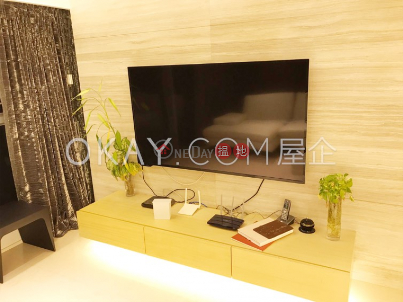 Property Search Hong Kong | OneDay | Residential | Sales Listings Luxurious 3 bed on high floor with sea views & balcony | For Sale