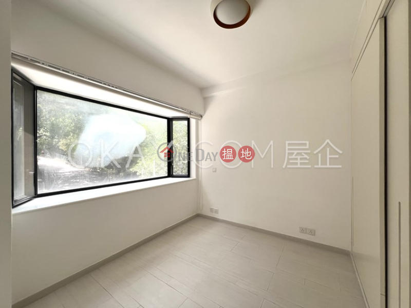 Tasteful 4 bedroom with balcony & parking | Rental | Suncrest Tower 桂濤苑 Rental Listings