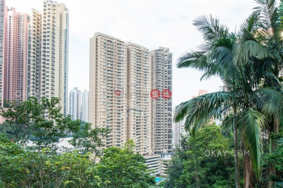 香港搵樓|租樓|二手盤|買樓| 搵地 | 住宅出售樓盤4房4廁,實用率高,連車位,露台《花園台出售單位》