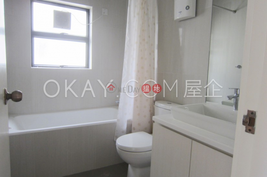 Nicely kept 3 bed on high floor with balcony & parking | Rental | Laurna Villa 樂林小築 Rental Listings