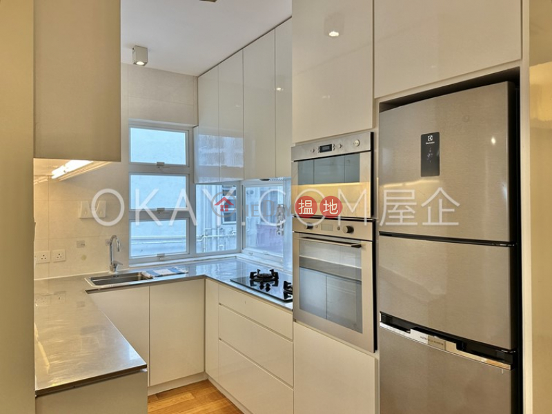 HK$ 37,000/ 月|星華大廈|灣仔區-3房2廁,實用率高,極高層,露台星華大廈出租單位