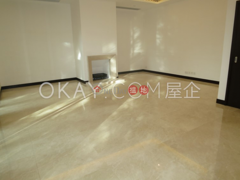 Gorgeous house with parking | For Sale, Strawberry Hill 紅梅閣 Sales Listings | Central District (OKAY-S15615)