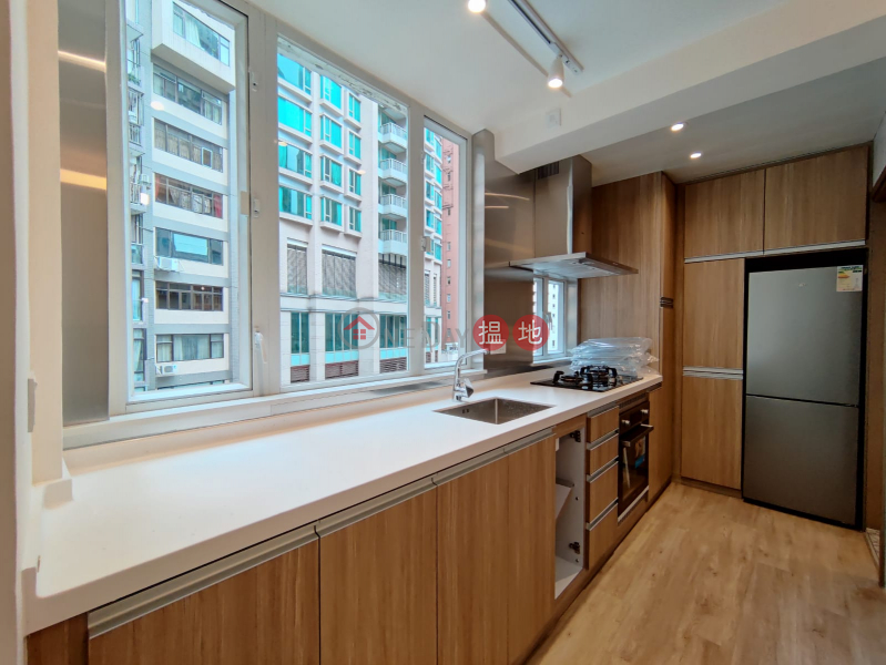 New Renovated Apartment, close to the Escalator, 30-32 Robinson Road | Western District | Hong Kong Sales HK$ 8.8M