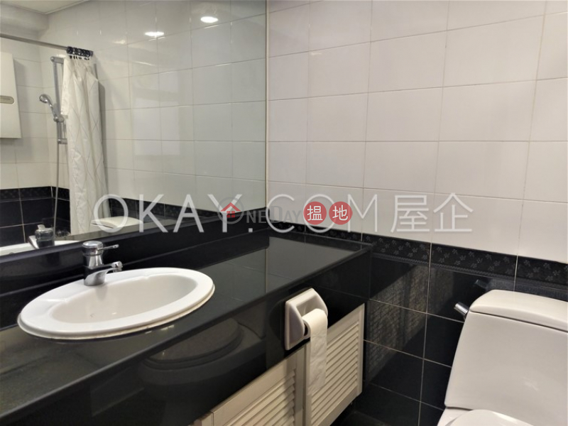 HK$ 35,000/ month, The Grand Panorama, Western District, Stylish 3 bedroom in Mid-levels West | Rental