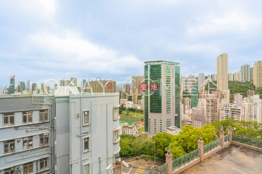 Unique 3 bedroom with parking | For Sale, Richery Garden 德信花園 Sales Listings | Wan Chai District (OKAY-S8641)