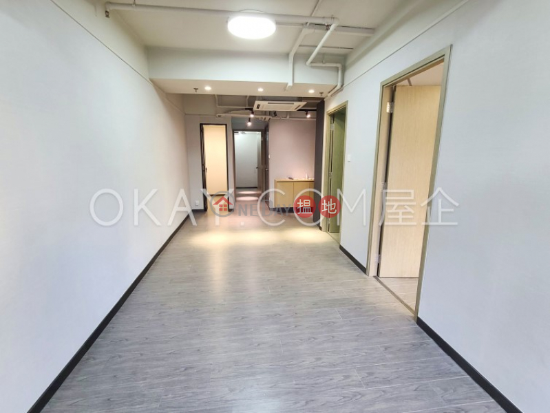 GLENEALY TOWER | Middle Residential | Rental Listings HK$ 38,000/ month