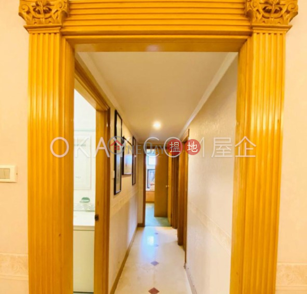 Nicely kept 3 bedroom with parking | For Sale | Shiu Fai Terrace Garden 肇輝臺花園 Sales Listings