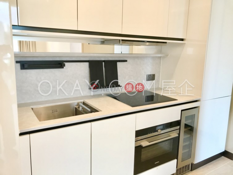 HK$ 36,400/ month Townplace Soho | Western District, Gorgeous 2 bed on high floor with harbour views | Rental
