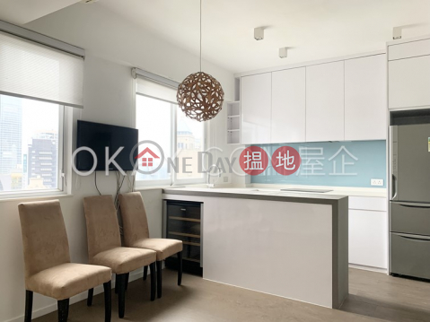 Charming penthouse with rooftop | For Sale | Sunrise House 新陞大樓 _0
