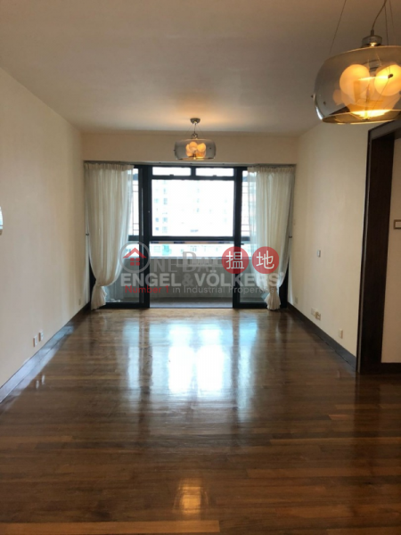 3 Bedroom Family Flat for Sale in Central Mid Levels | Winsome Park 匯豪閣 Sales Listings