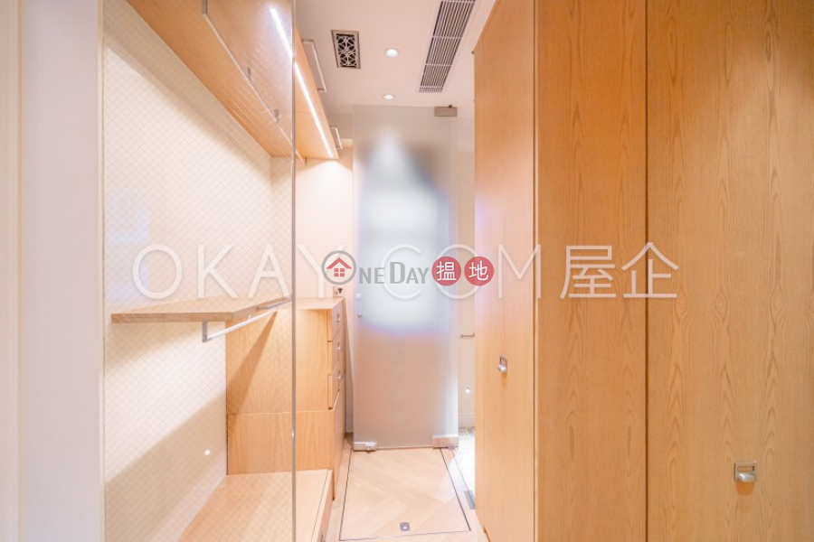 2房1廁,極高層,星級會所,露台羅便臣道31號出售單位-31羅便臣道 | 西區香港|出售HK$ 2,100萬