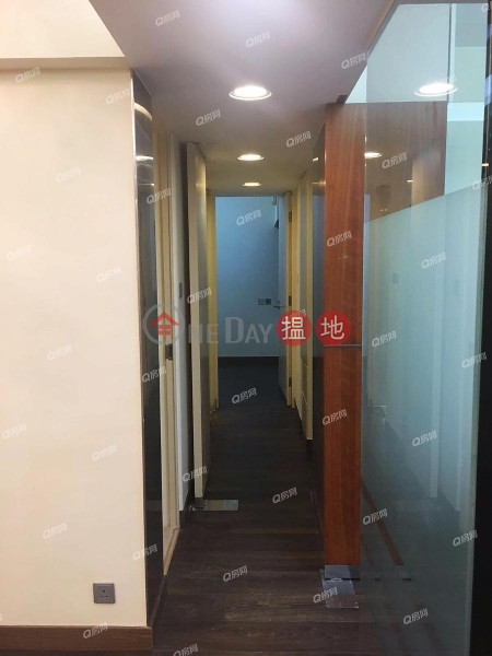 HK$ 49,000/ month, Scenecliff Central District | Scenecliff | 3 bedroom Mid Floor Flat for Rent