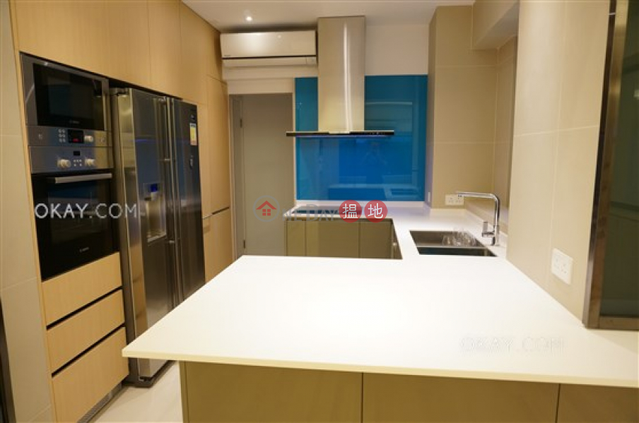 HK$ 31.5M, Victoria Court, Eastern District Efficient 3 bedroom with harbour views | For Sale