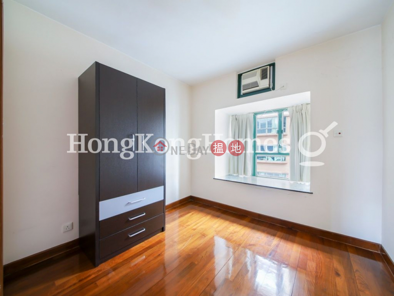 HK$ 17M | Monmouth Place Wan Chai District | 3 Bedroom Family Unit at Monmouth Place | For Sale