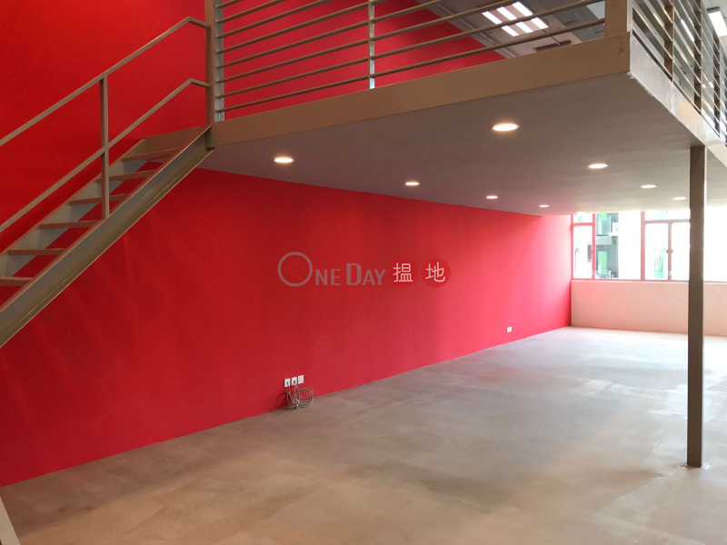 Stylish renovation high ceilings practical | City Industrial Complex 城市工業中心 Sales Listings