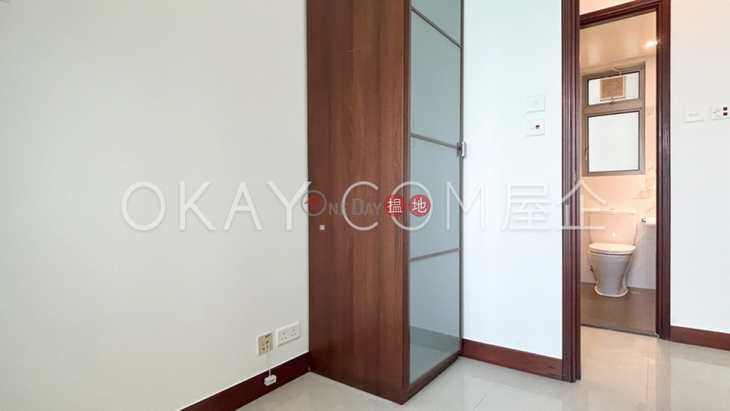 Cozy 2 bedroom on high floor with sea views & balcony | Rental | The Merton 泓都 Rental Listings