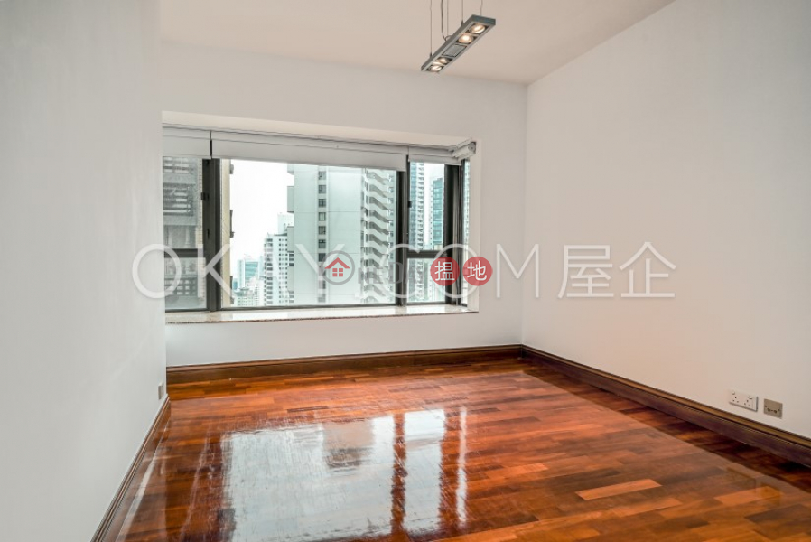 Property Search Hong Kong | OneDay | Residential Sales Listings Exquisite 3 bedroom on high floor with parking | For Sale
