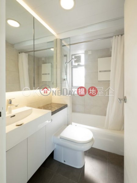 Gorgeous studio in Mid-levels West | For Sale | Wah Fai Court 華輝閣 Sales Listings