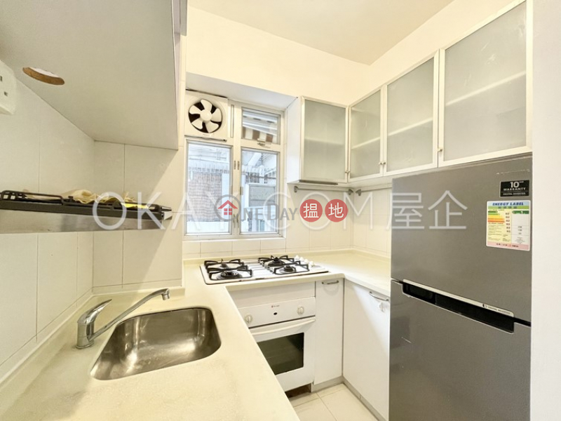 HK$ 25,000/ month, Fung Woo Building Wan Chai District | Cozy 2 bedroom with terrace | Rental