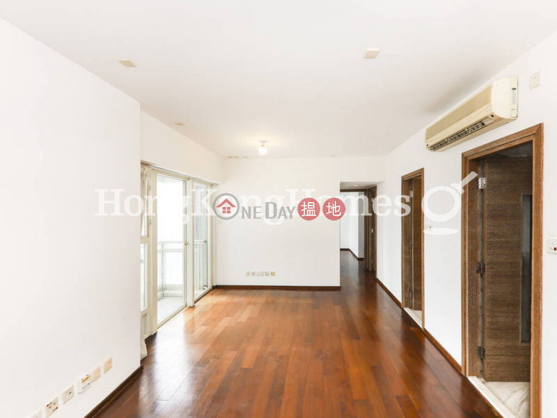 3 Bedroom Family Unit for Rent at Centrestage | Centrestage 聚賢居 Rental Listings