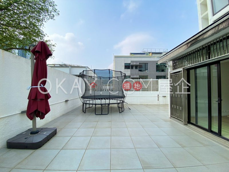 Lovely house with rooftop, terrace | Rental | Bisney Gardens 碧荔花園 Rental Listings
