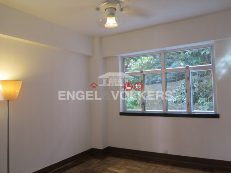 3 Bedroom Family Flat for Sale in Mid Levels - West | Alpine Court 嘉賢大廈 Sales Listings
