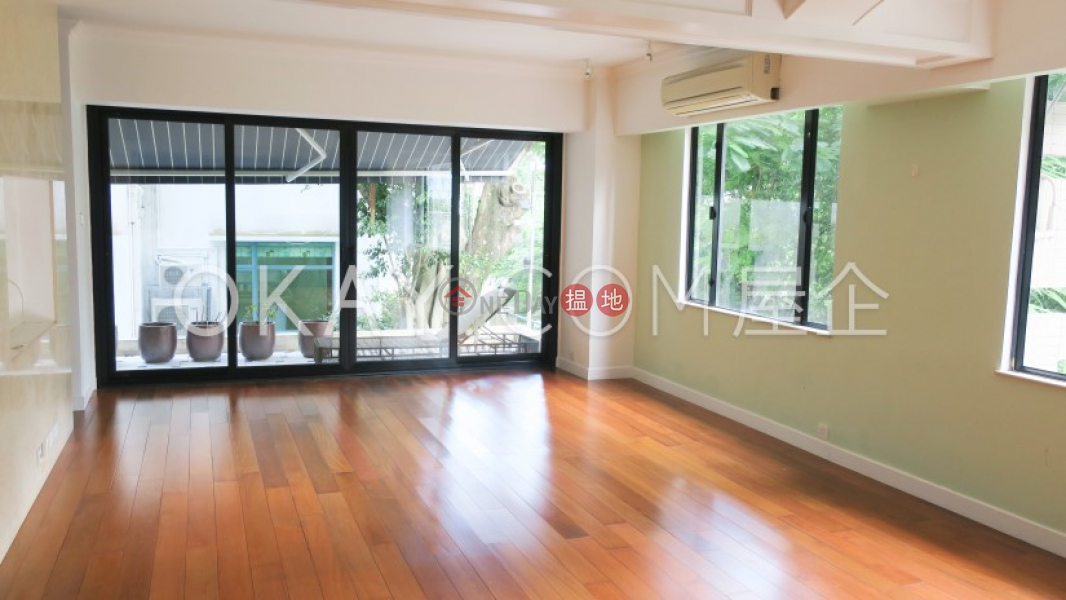 Exquisite 2 bedroom with balcony | For Sale | 47-49 Blue Pool Road 藍塘道47-49號 Sales Listings