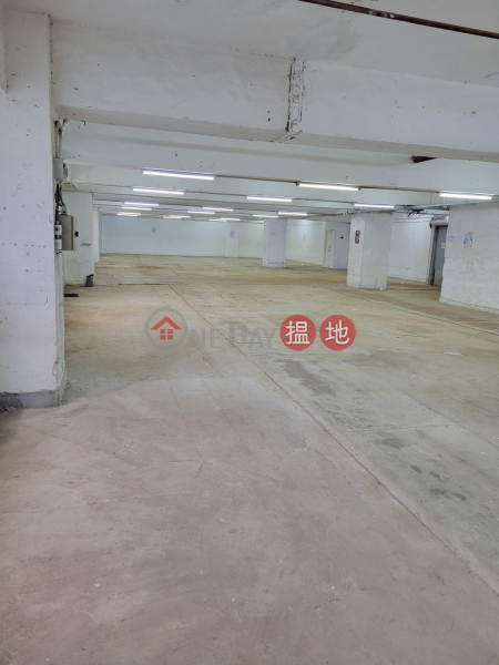 HK$ 108,000/ month Tien Chu Industrial Centre - Block C Kwai Tsing District, Tsing Yi Industrial Centre: With high usable rate and sea view, it is available now and feel free to visit anytime