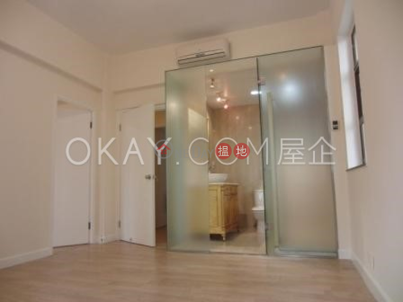 香港搵樓|租樓|二手盤|買樓| 搵地 | 住宅|出售樓盤-3房2廁,極高層,連車位,露台文麗苑出售單位