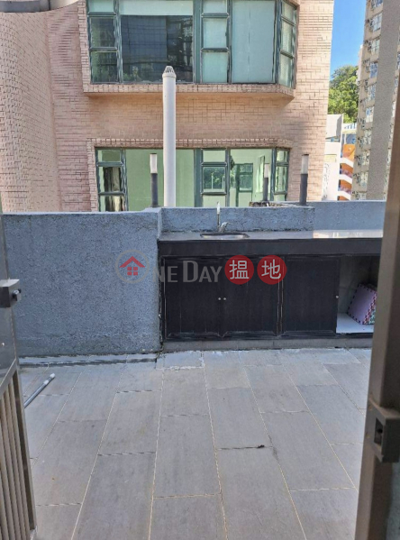 HK$ 24,000/ month, 15-17 Moon Street Wan Chai District, 17 MOON STREET