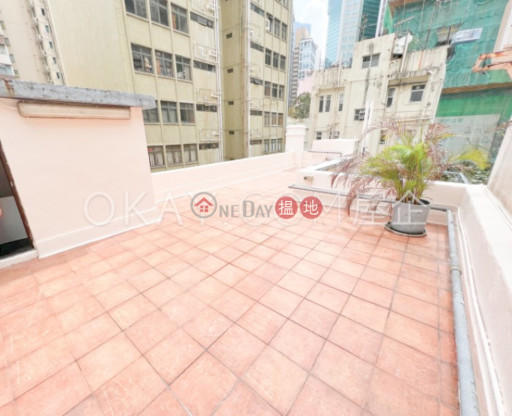Tasteful 1 bedroom with rooftop | Rental, 14 Sik On Street 適安街14號 Rental Listings | Wan Chai District (OKAY-R44970)